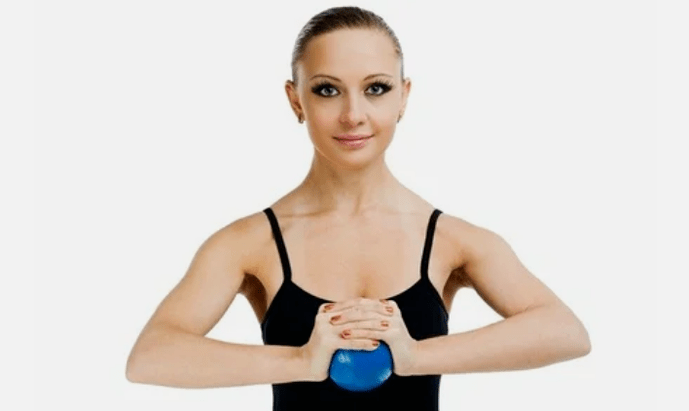 Exercises for the chest and hands